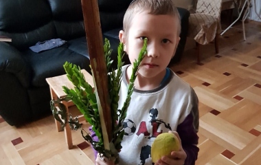 Трапезы Суккота для ребят из еврейской школы-пансиона