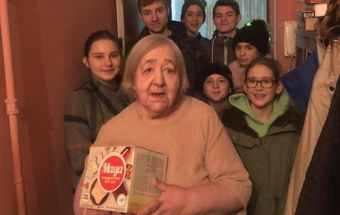 Маца к Песаху для пожилых одиноких людей