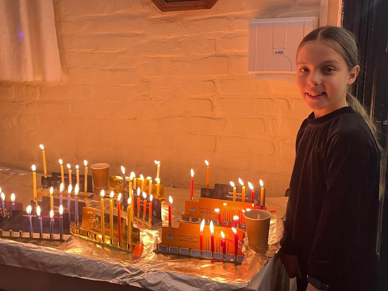 Ханукальные трапезы для ребят: было вкусно и радостно